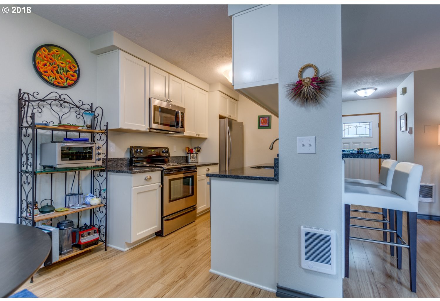 12433 Southeast Caruthers Street Portland, OR 97233 - Photo 10 of 32