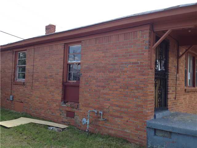 2360 Perry Road Memphis, TN 38106 - Photo 2 of 2