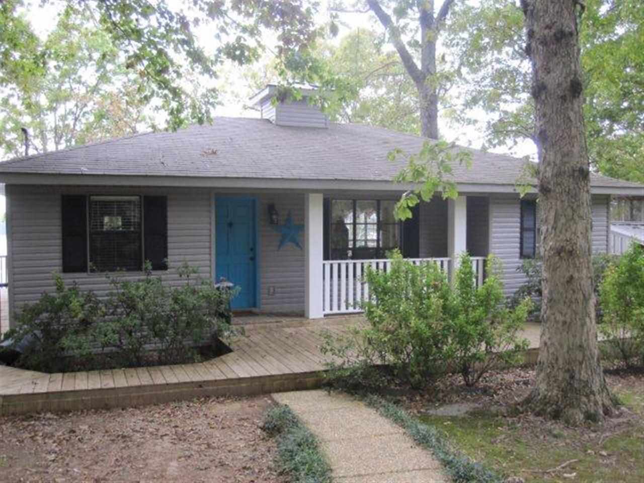 435 Sunset Beach Road Florence, AL 35633 - Photo 2 of 17