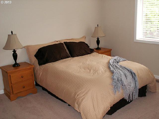 8420 Southwest Tygh Loop Tualatin, OR 97062 - Photo 13 of 15 Gallery Image 13