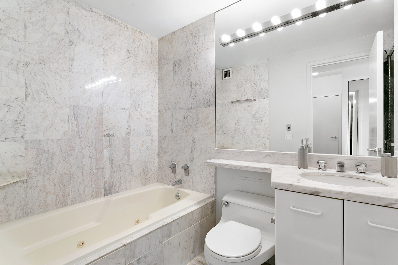 2373 Broadway, Unit 1928 Manhattan, NY 10024 - Photo 7 of 12
