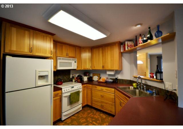 1682 Southwest 4th Street Gresham, OR 97080 - Photo 10 of 16 Gallery Image 10