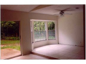 339 Hoot Owl Road Satsuma, FL 32189 - Photo 3 of 4 Gallery Image 3