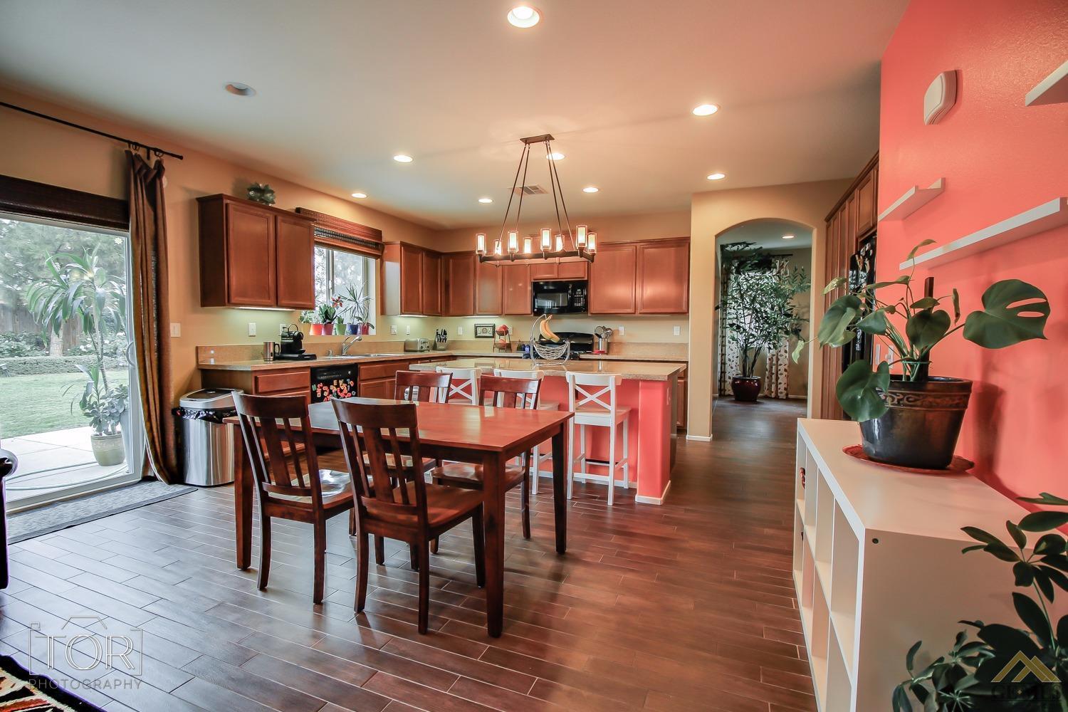 4704 Basque Street Bakersfield, CA 93313 - Photo 15 of 27