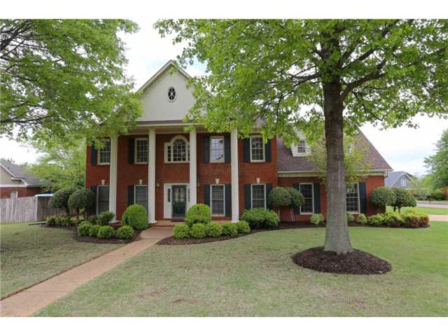936 Crosswinds Way Collierville, TN 38017 - Photo 1 of 16 Gallery Image 1