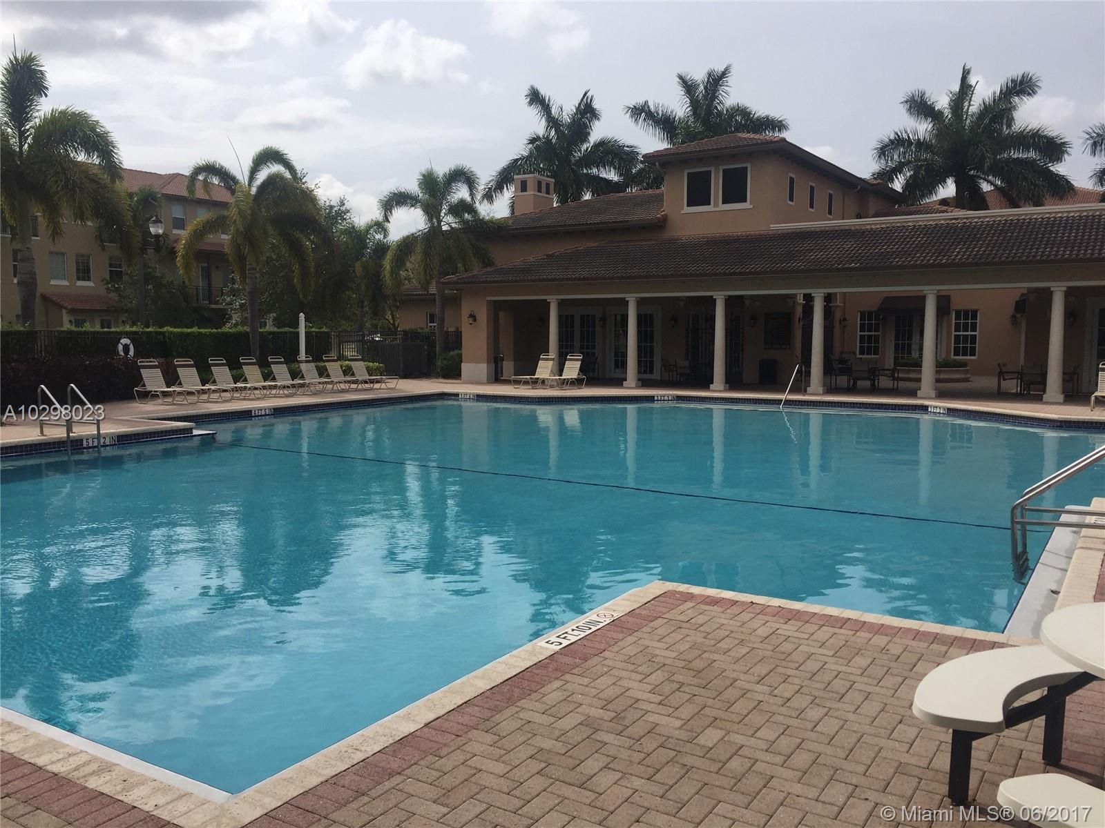 Cobblestone Pembroke Pines, FL 33027 - Photo 23 of 25