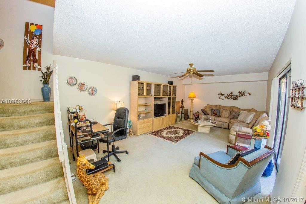 9983 Northwest 7th Street, Unit 9983 Plantation, FL 33324 - Photo 6 of 17