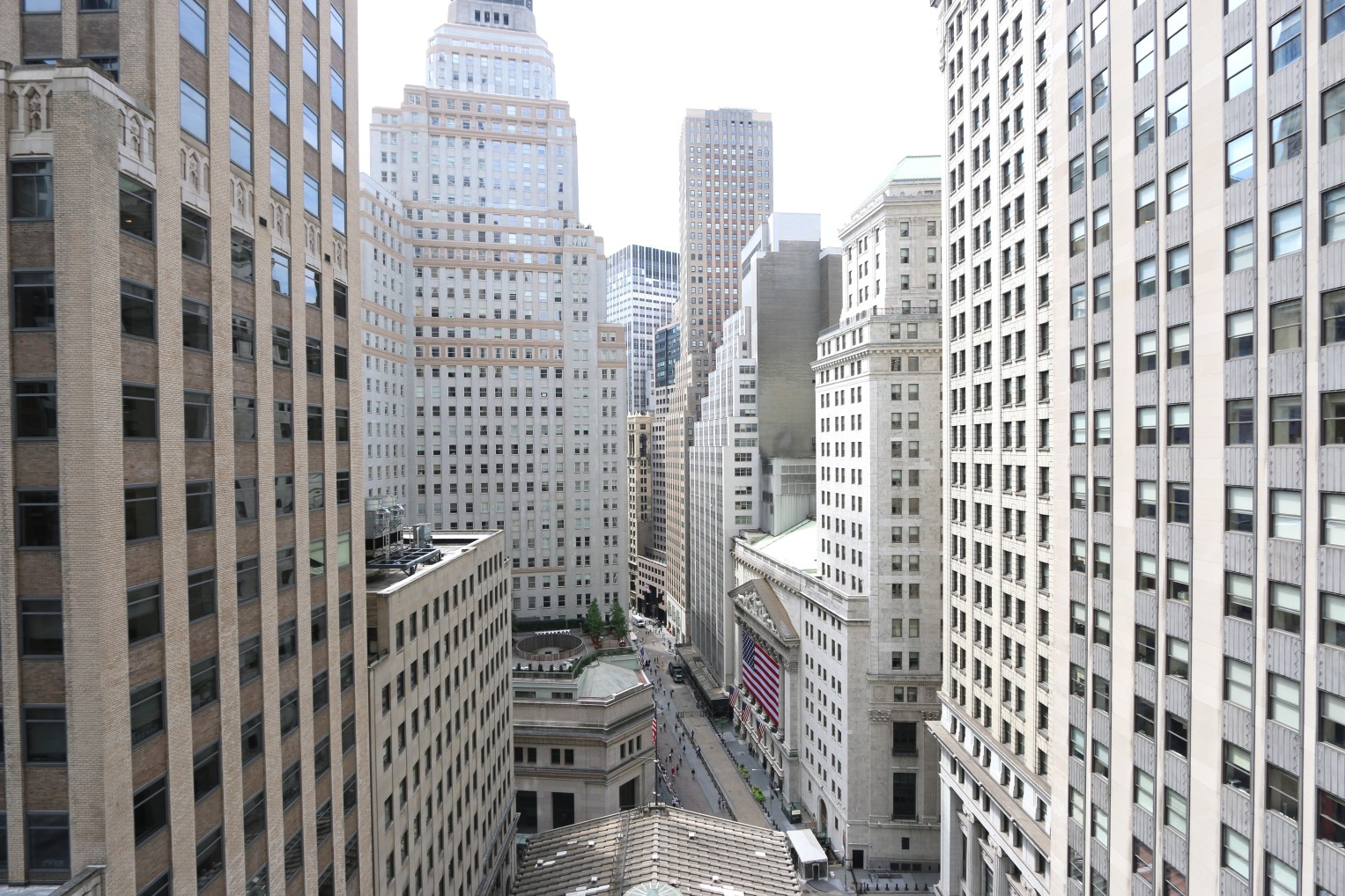 20 Pine Street, Unit 1707 Manhattan, NY 10005 - Photo 5 of 10