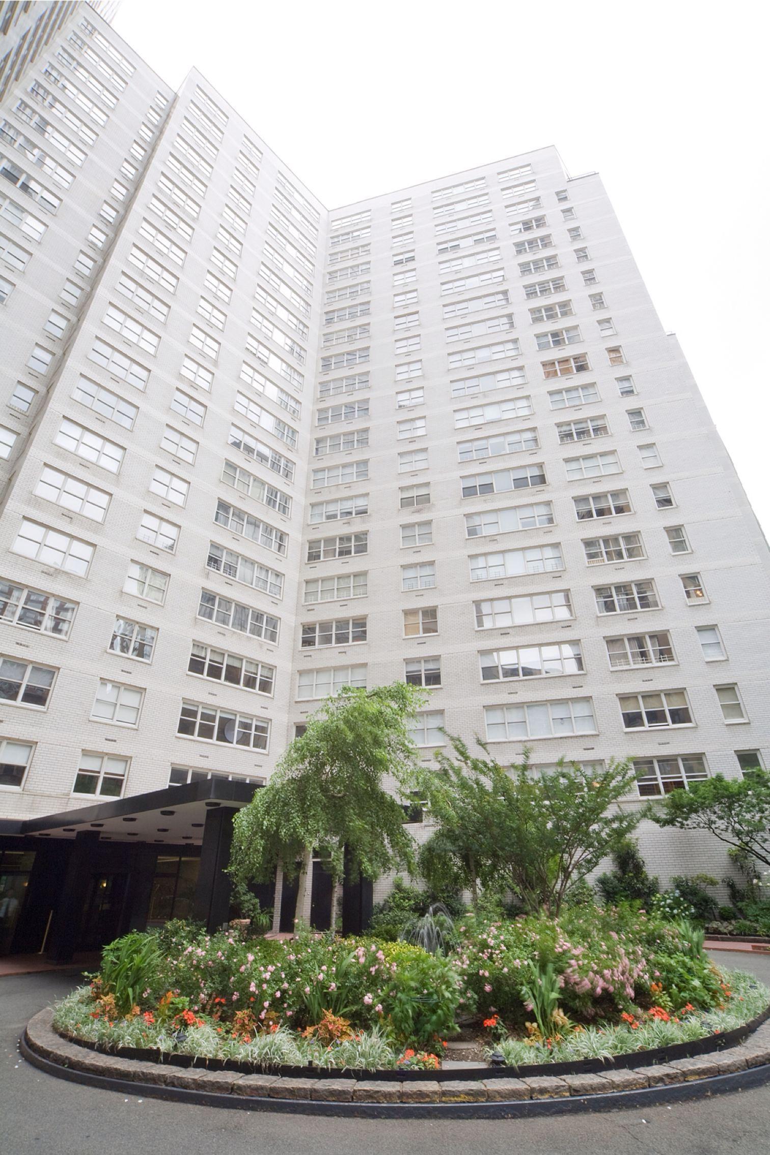 155 West 68th Street, Unit 203 Manhattan, NY 10023 - Photo 7 of 7