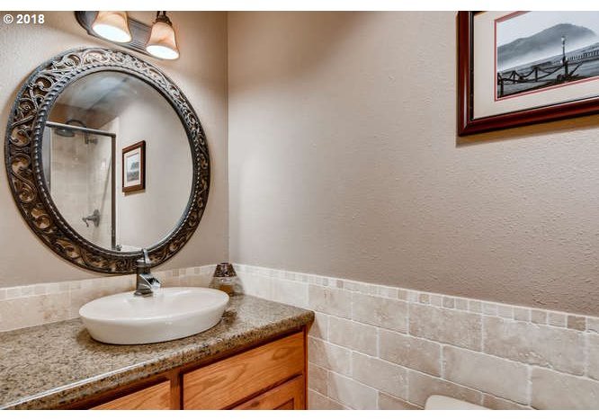 5540 Southwest McEwan Road Lake Oswego, OR 97035 - Photo 20 of 27 Gallery Image 20