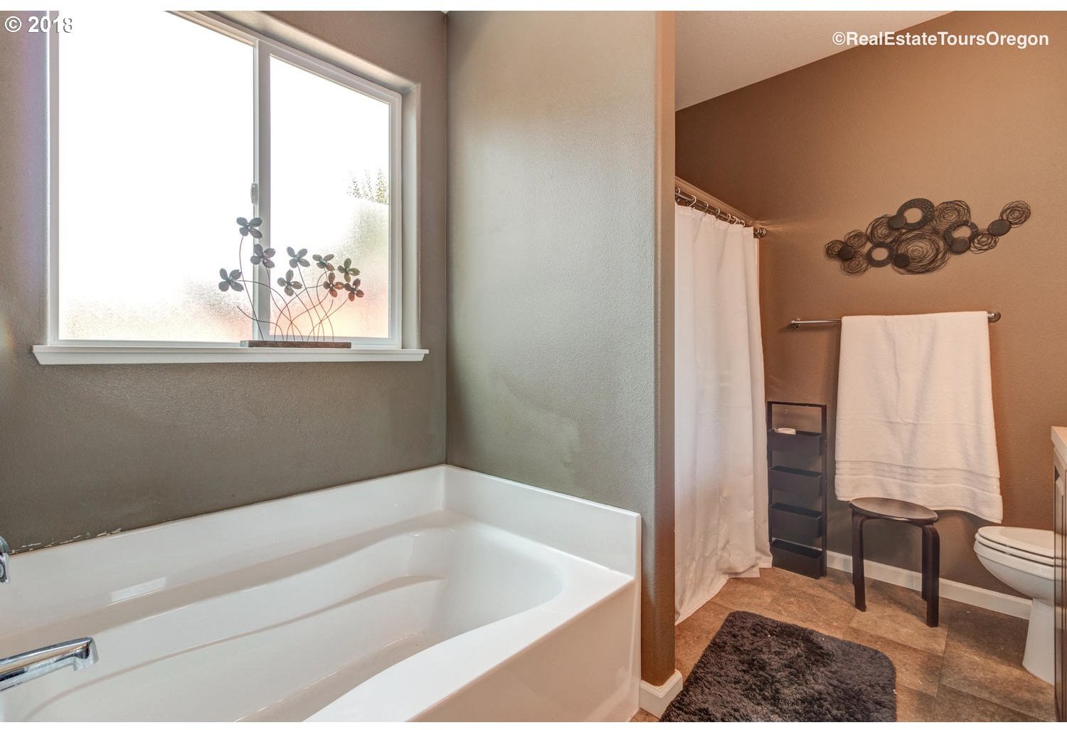 1560 North Davis Street Cornelius, OR 97113 - Photo 18 of 32