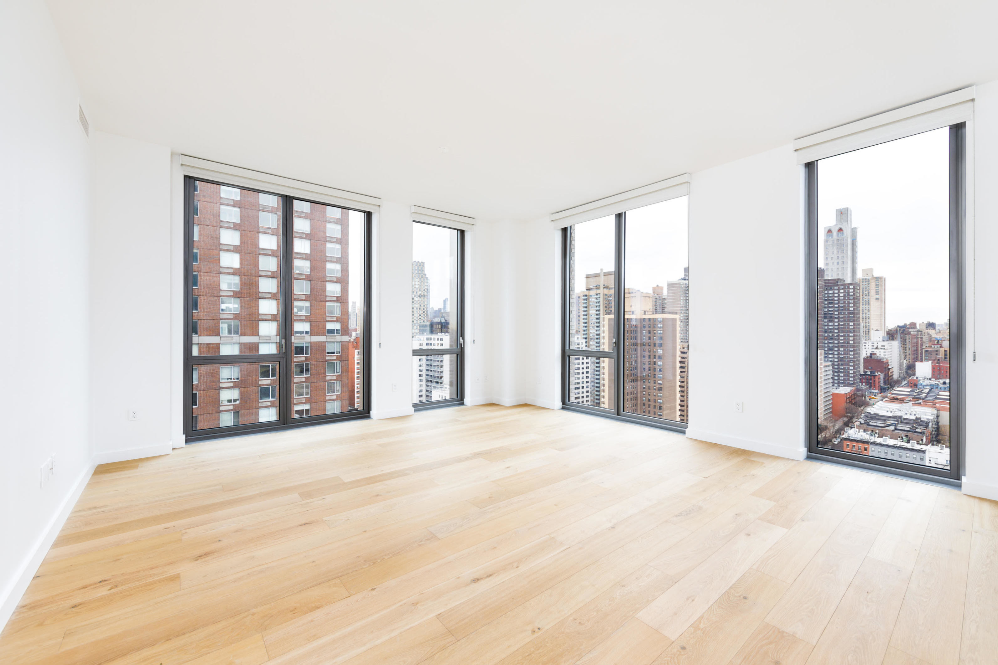360 East 89th Street, Unit 22C Manhattan, NY 10128 - Photo 2 of 7