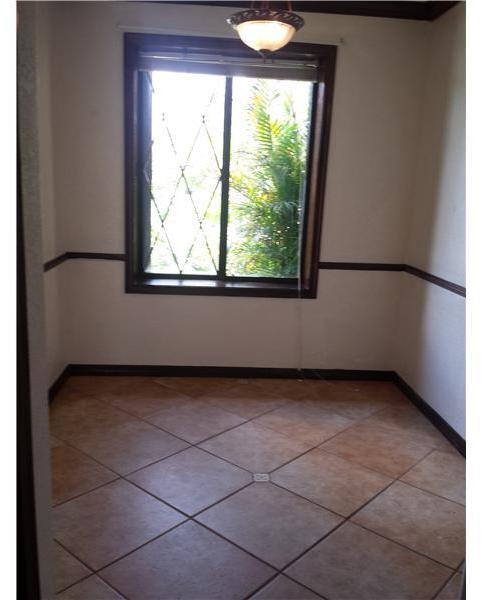 Springtree Lakes Sunrise, FL 33351 - Photo 9 of 28