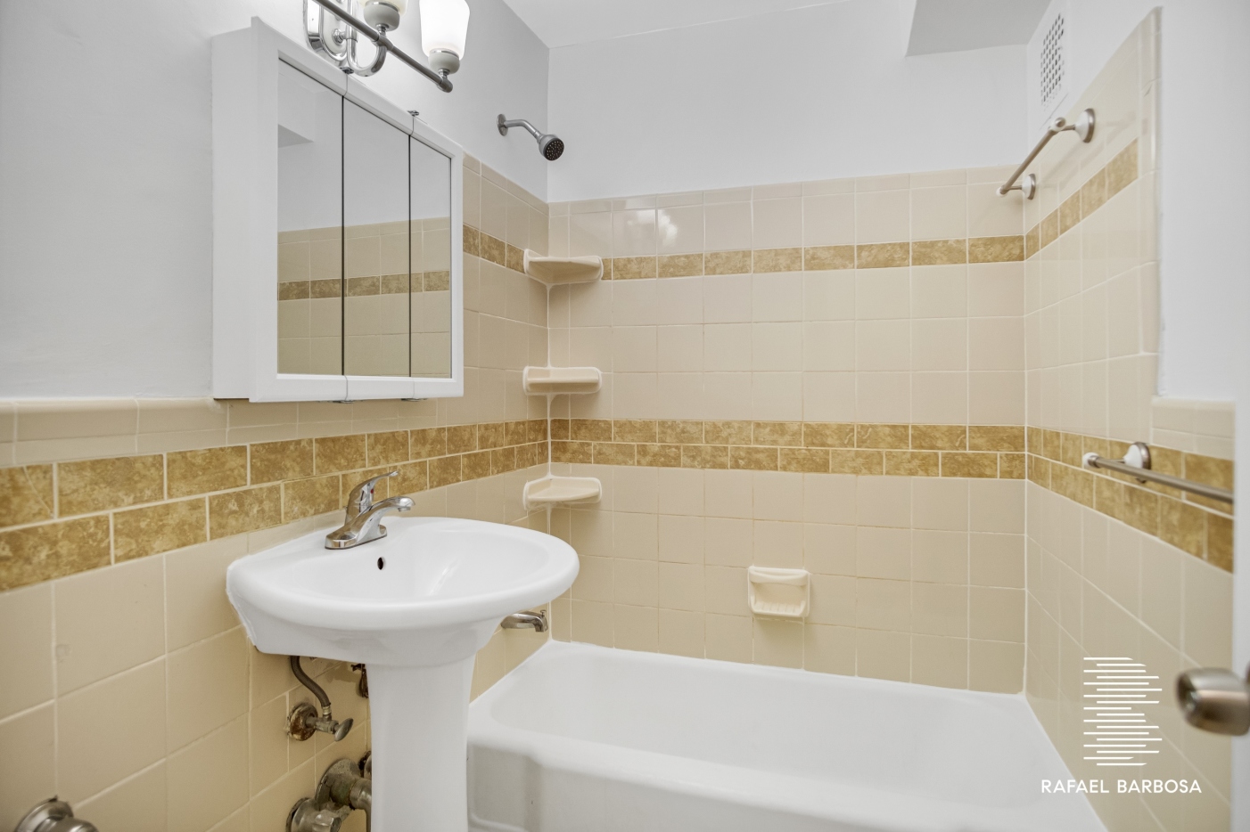 3235 Cambridge Avenue, Unit 2B Bronx, NY 10463 - Photo 6 of 6