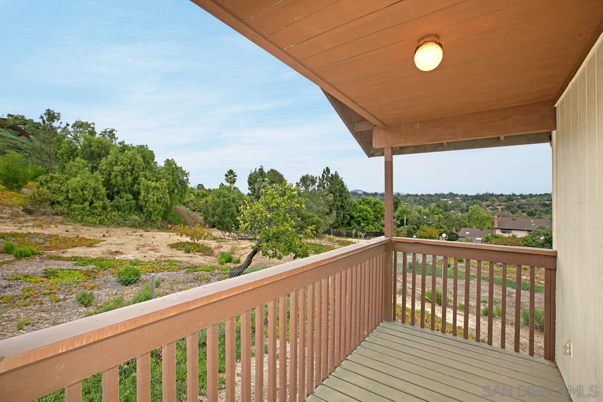 2102 Colony Terrace Encinitas, CA 92024 - Photo 20 of 25 Gallery Image 20