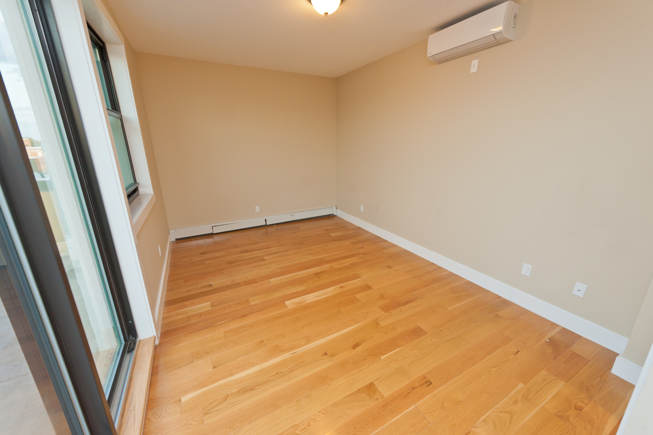 36-12 28th Avenue, Unit 4Front Queens, NY 11103 - Photo 10 of 15