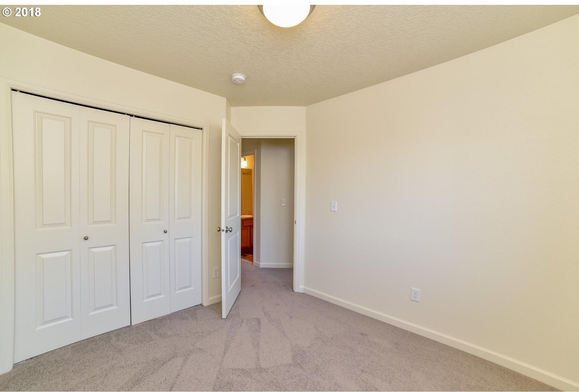 827 Southwest Windrose Terrace Beaverton, OR 97003 - Photo 13 of 32