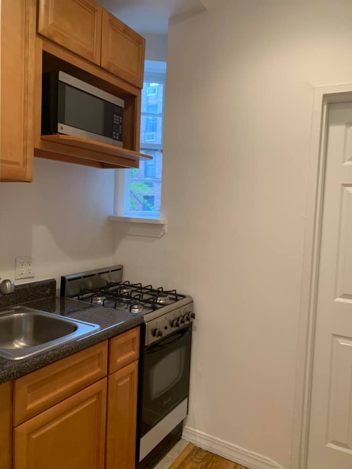 448 East 78th Street, Unit 3B Manhattan, NY 10075 - Photo 4 of 5