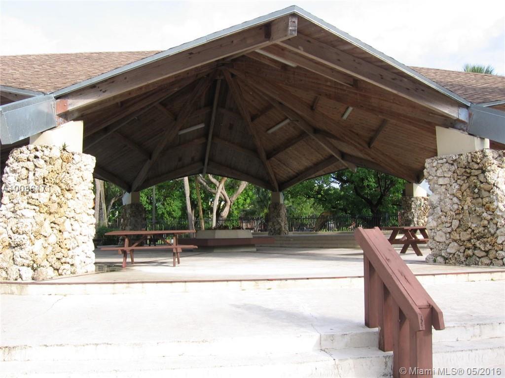 Kendall Miami, FL 33173 - Photo 13 of 16