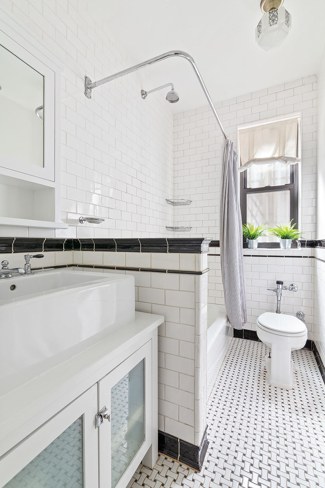 418 St. Johns Place, Unit 2D Brooklyn, NY 11238 - Photo 7 of 11