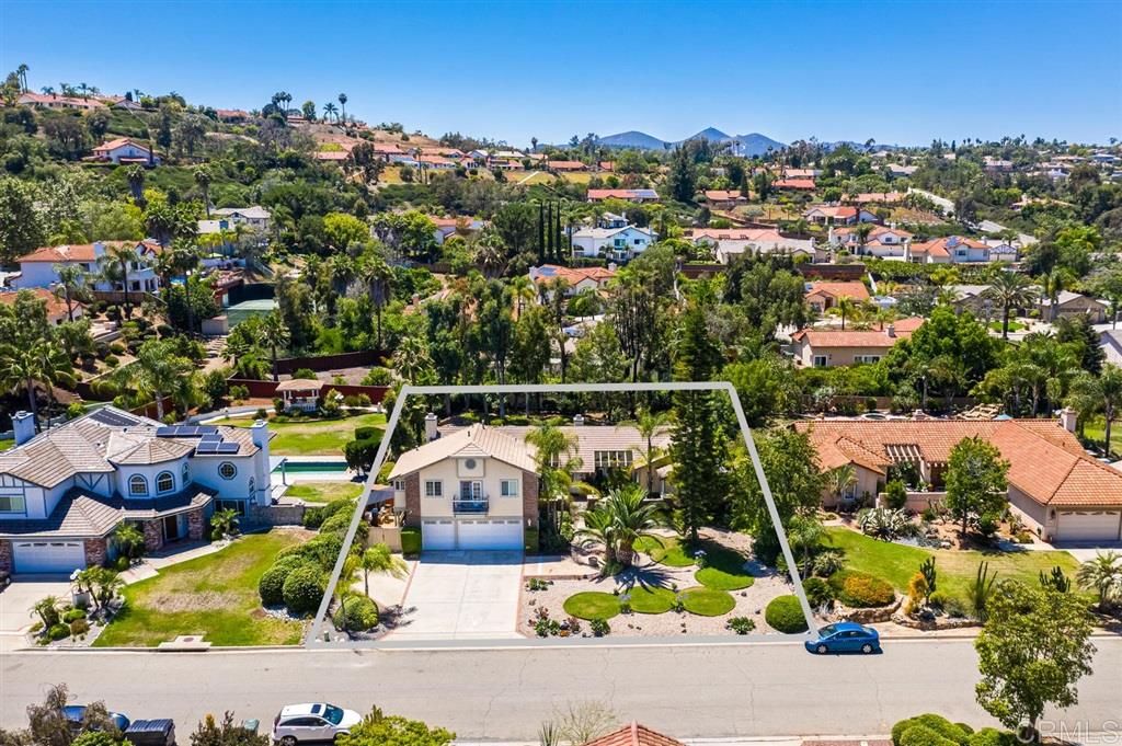 2143 Acker Way Escondido, CA 92029 - Photo 2 of 25