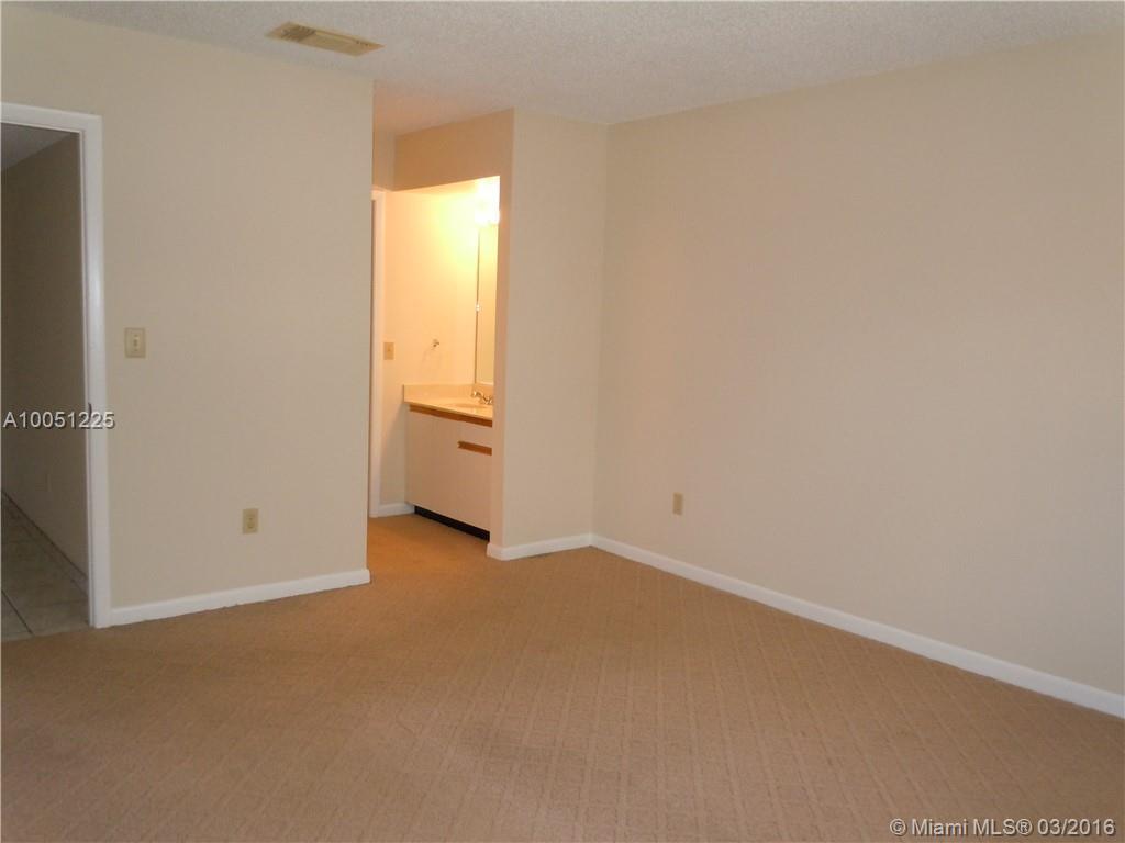 9759 Southwest 138th Avenue, Unit HB2R Miami, FL 33186 - Photo 10 of 15