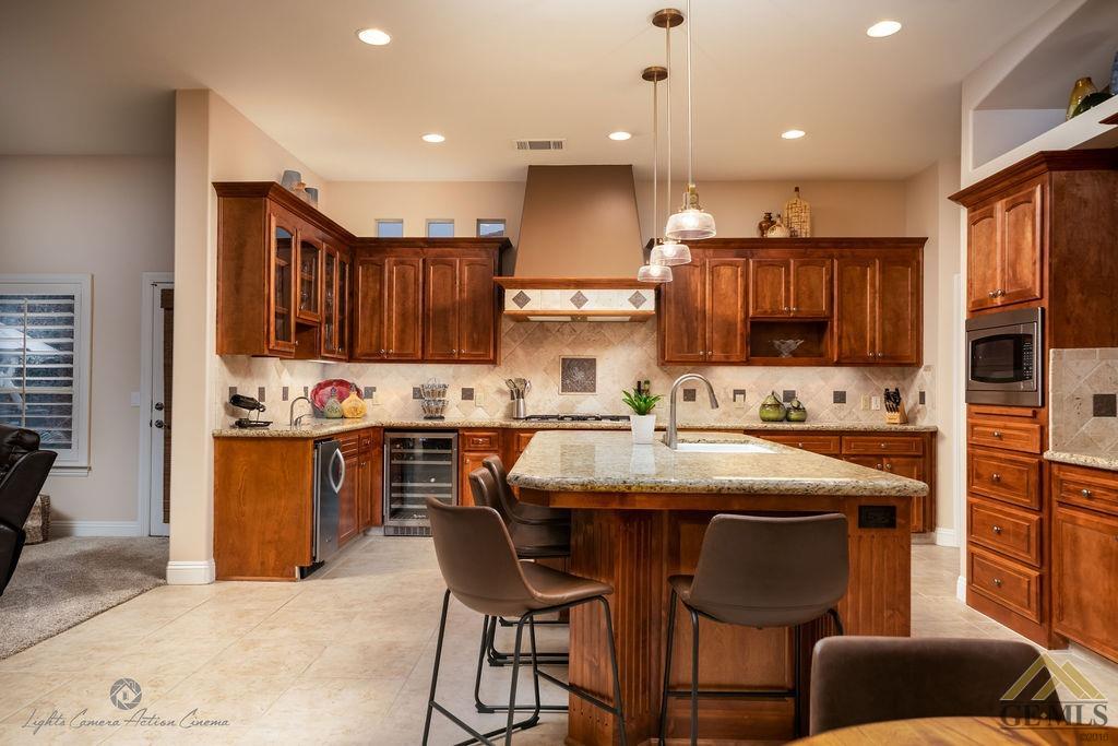 12307 Trinity River Drive Bakersfield, CA 93312 - Photo 15 of 40