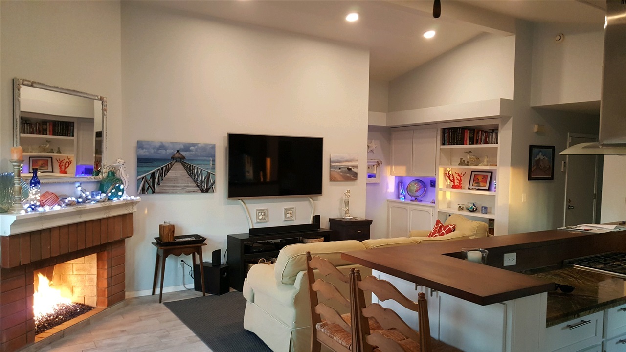950 Alyssum Road Carlsbad, CA 92011 - Photo 7 of 11