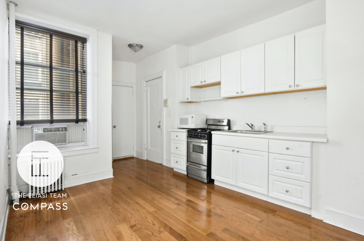 101 Thompson Street, Unit 5 Manhattan, NY 10012 - Photo 1 of 4