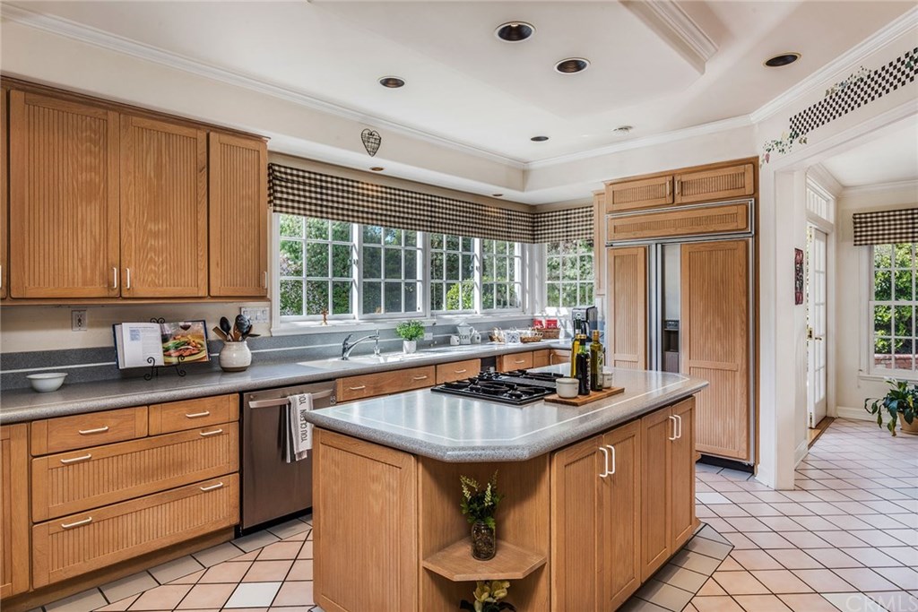 11541 Baskerville Road Rossmoor, CA 90720 - Photo 17 of 48