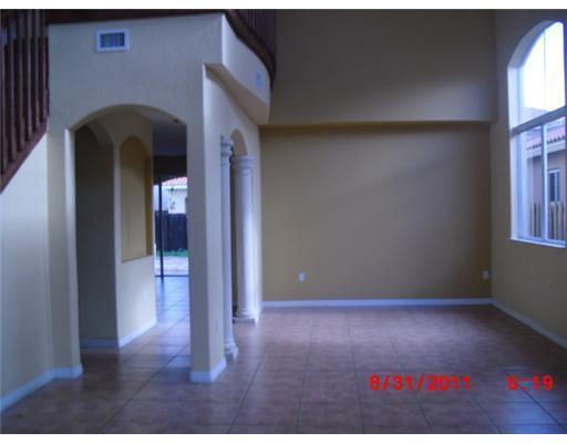 15391 Southwest 22nd Terrace Miami, FL 33185 - Photo 5 of 12