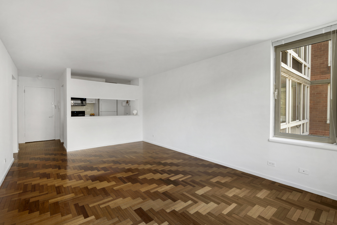 2373 Broadway, Unit 724 Manhattan, NY 10024 - Photo 2 of 13