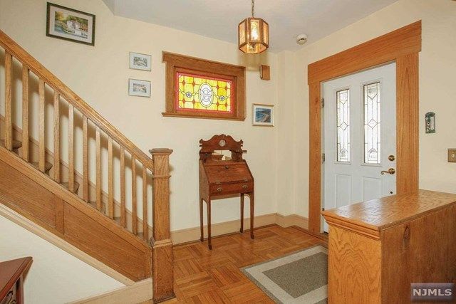 19 Union Place Ridgefield Park, NJ 07660 - Photo 5 of 25