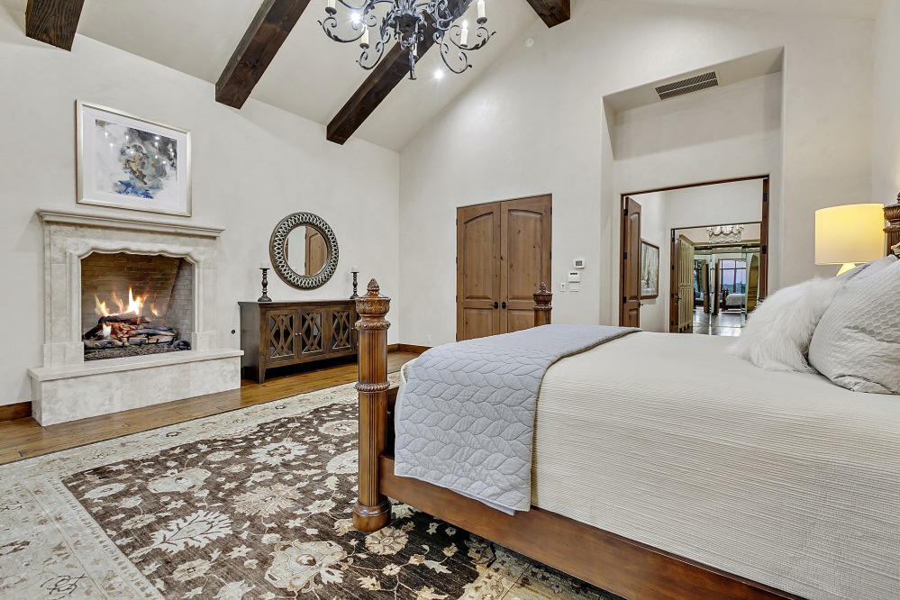 7915 Escala Drive Austin, TX 78735 - Photo 15 of 52