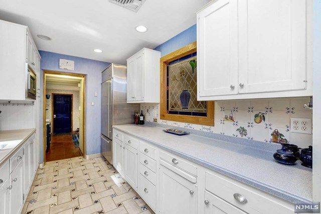 54 Crane Road Mountain Lakes, NJ 07046 - Photo 6 of 25