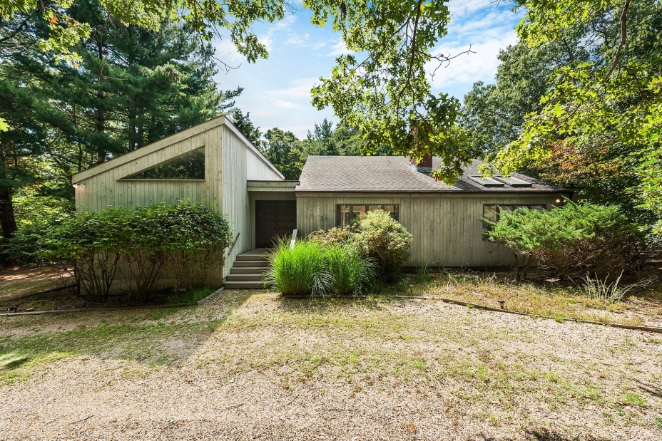 26 Landfall Road East Hampton, NY 11937 - Photo 10 of 10