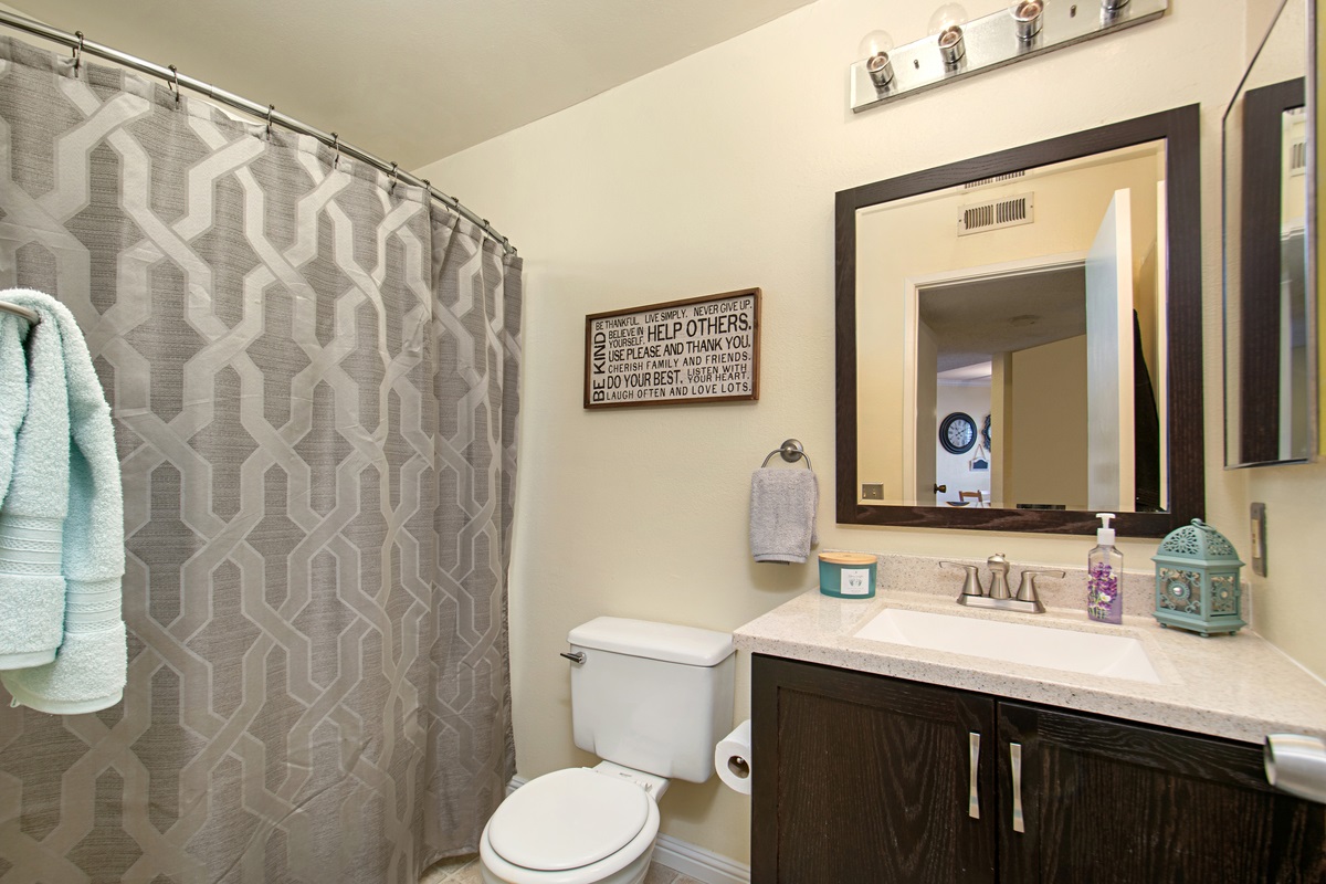 2964 Elm Tree Court Spring Valley, CA 91978 - Photo 13 of 25 Gallery Image 13