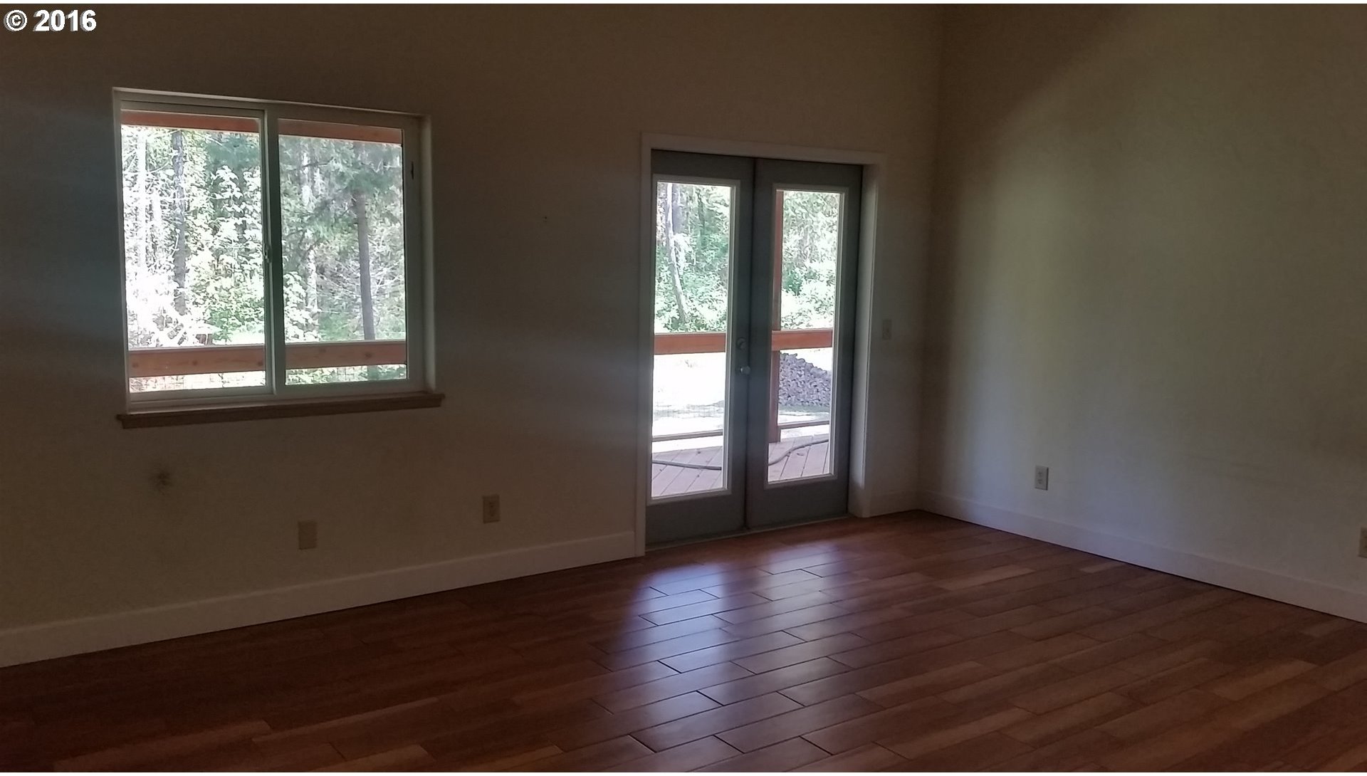 1605 Hogan Road Oakland, OR 97462 - Photo 15 of 19