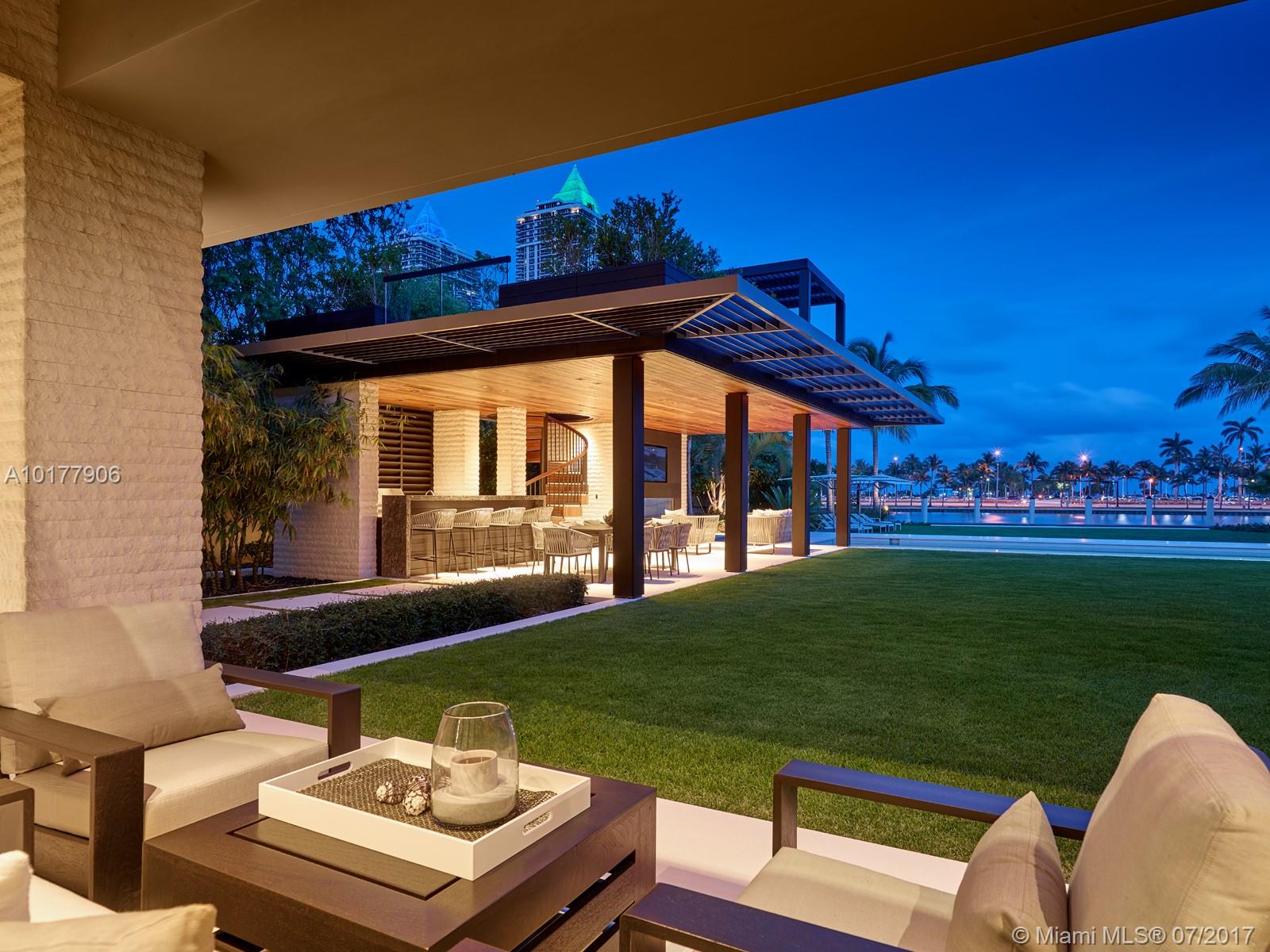 4609 Pine Tree Drive Miami Beach, FL 33140 - Photo 13 of 16