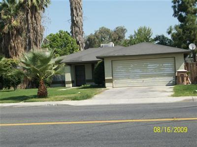 2204 Fairview Road Bakersfield, CA 93304 - Photo 2 of 9