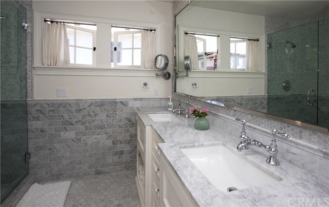 326 Ruby Street Laguna Beach, CA 92651 - Photo 16 of 20 Upper Level Bathroom.