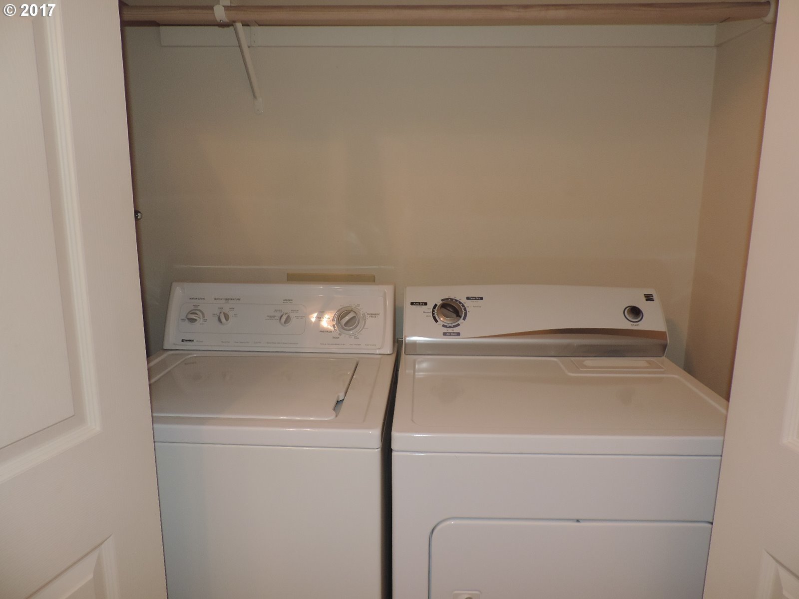 1820 Rees Hill Road Southeast, Unit 3 Salem, OR 97306 - Photo 13 of 17 Gallery Image 13