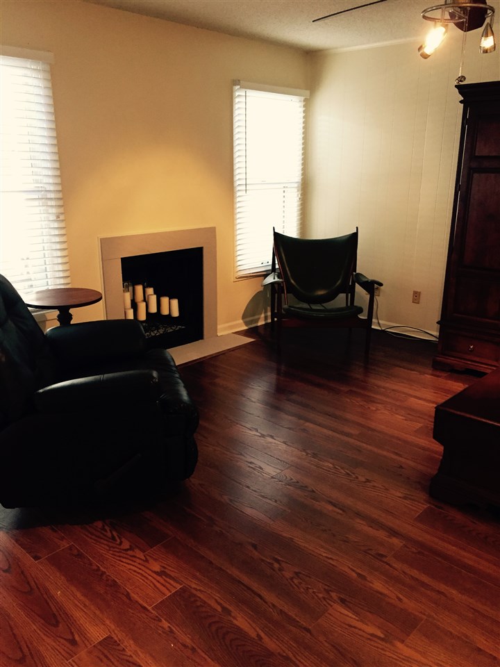 1918 Allenby Road, Unit 12 Germantown, TN 38139 - Photo 13 of 25 Gallery Image 13