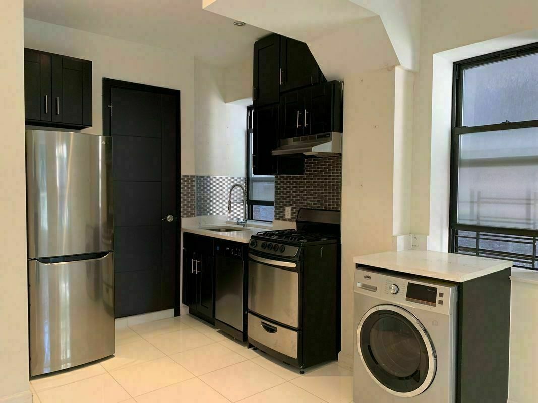 4 West 108th Street, Unit 1C Manhattan, NY 10025 - Photo 2 of 6