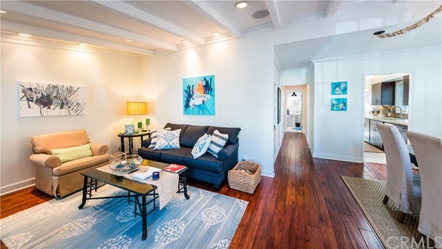 528 24th Street Manhattan Beach, CA 90266 - Photo 5 of 32