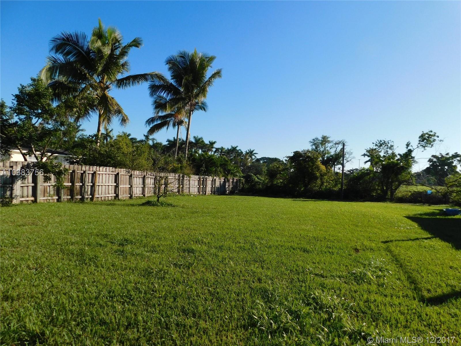 16301 Southwest 294th Street Homestead, FL 33033 - Photo 9 of 36