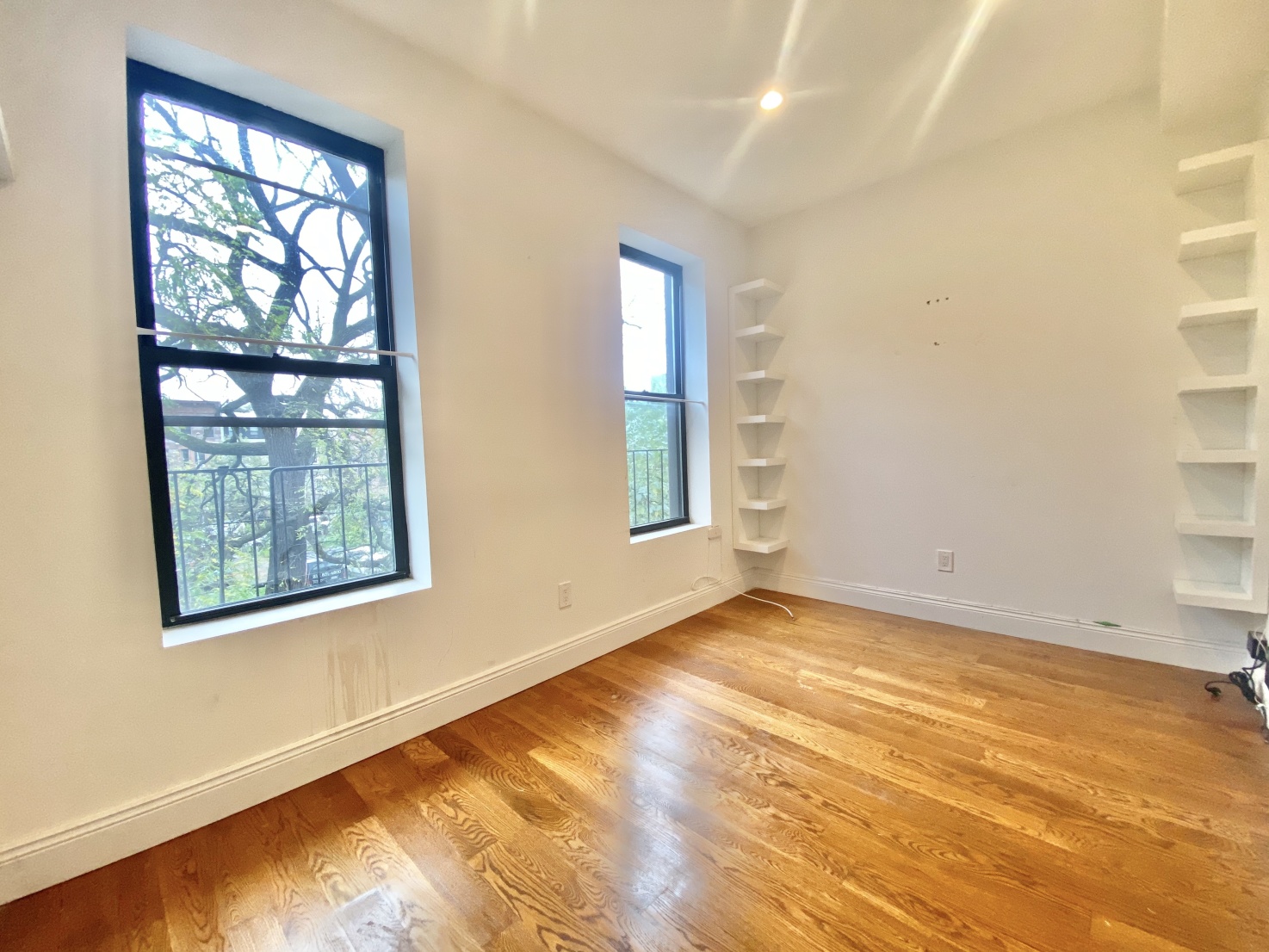 194 Van Buren Street, Unit 2 Brooklyn, NY 11221 - Photo 3 of 16