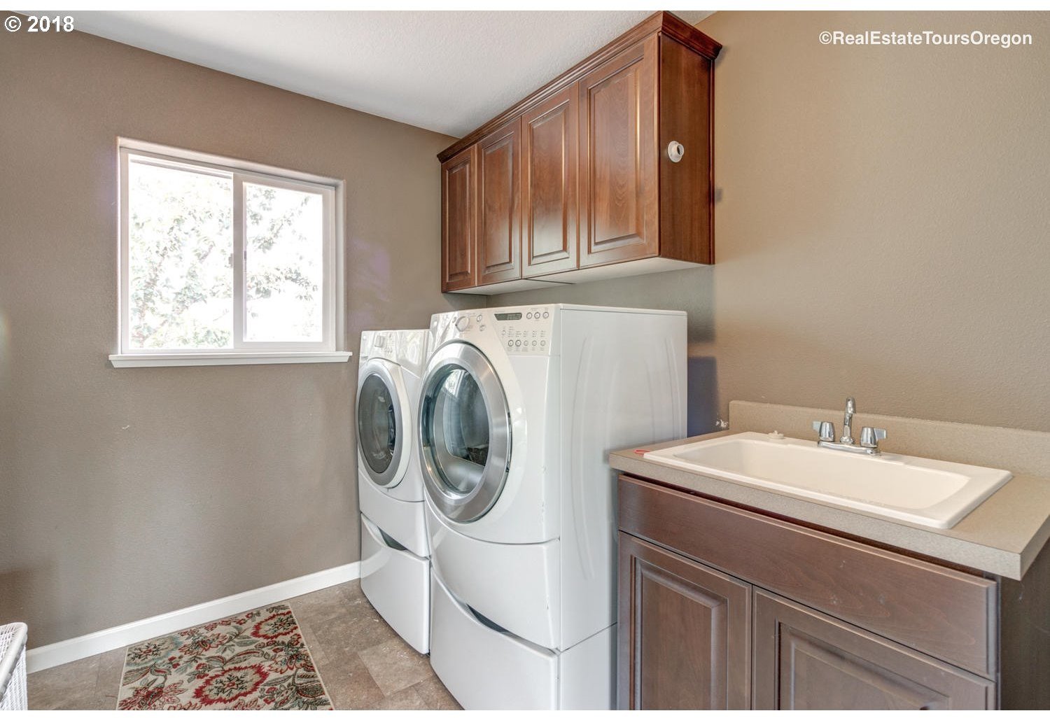 1560 North Davis Street Cornelius, OR 97113 - Photo 30 of 32