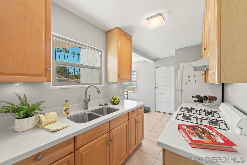 4477 Spring Street La Mesa, CA 91941 - Photo 6 of 15