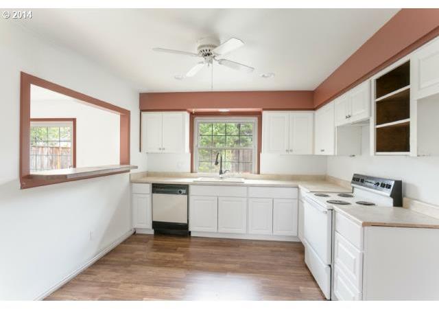 20703 Southwest Rosa Drive Beaverton, OR 97078 - Photo 4 of 16 Gallery Image 4